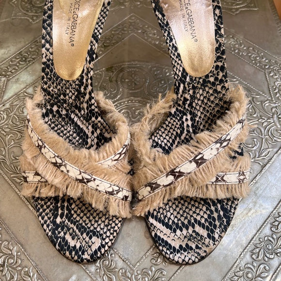 Dolce & Gabbana open toe snakeskin sandals. Size 38. - Picture 2 of 7